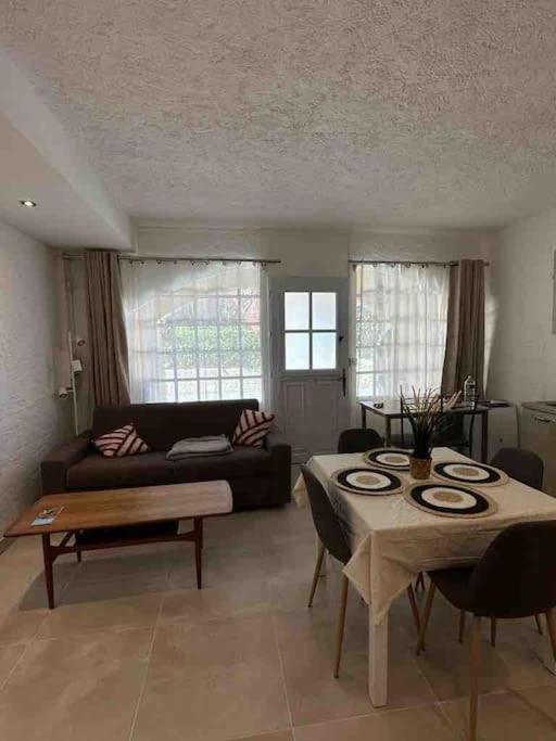 Appartement 30 M De La Plage Grimaud Zewnętrze zdjęcie