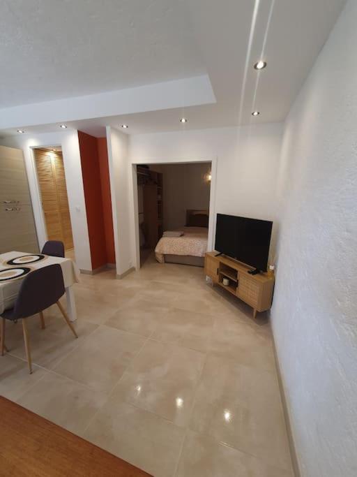 Appartement 30 M De La Plage Grimaud Zewnętrze zdjęcie